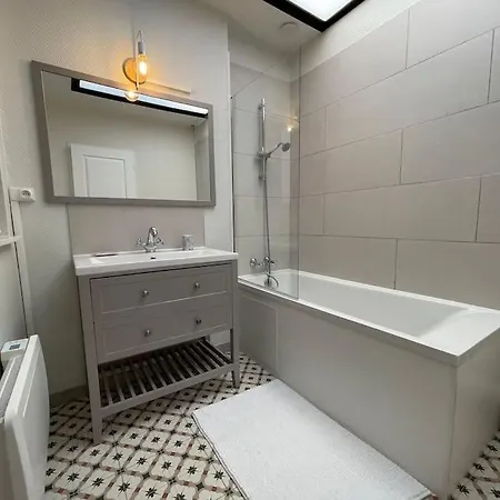 Grand De Charme-calais Nord-cour-plage Apartamento