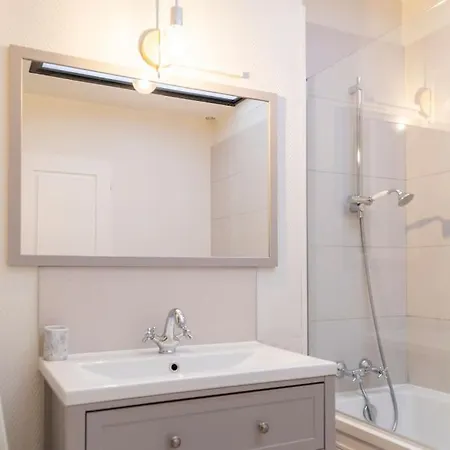 Lägenhet Grand De Charme-calais Nord-cour-plage