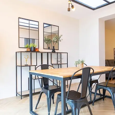 Grand De Charme-calais Nord-cour-plage *